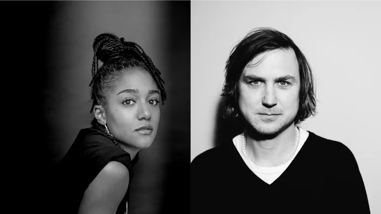 Collage aus zwei schwarz-weiß-Portraits von Larissa Sirah Herden und Lars Eidinger, beide in die Kamera schauend.