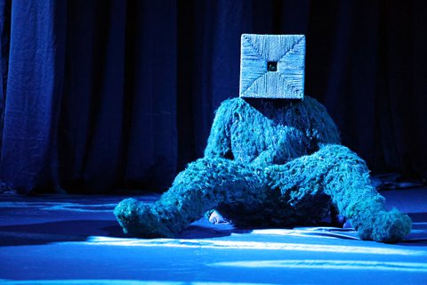 Monument 0.10: The Living Monument, Eszter Salamon, Carte Blanche