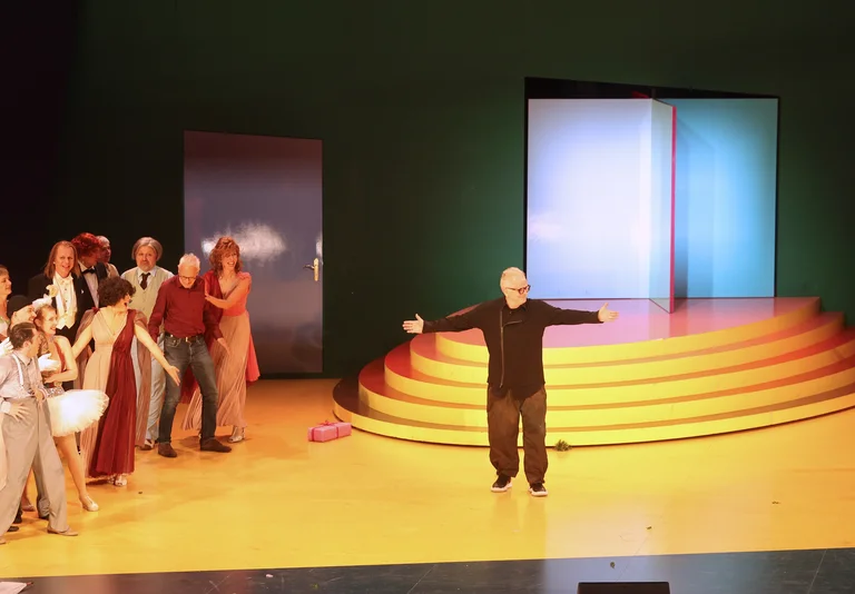 Herbert Grönemeyer at the final applause on stage
