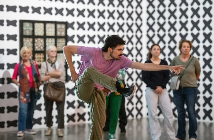 Tänzer der Dresden Frankfurt Dance Company im Museum Folkwang