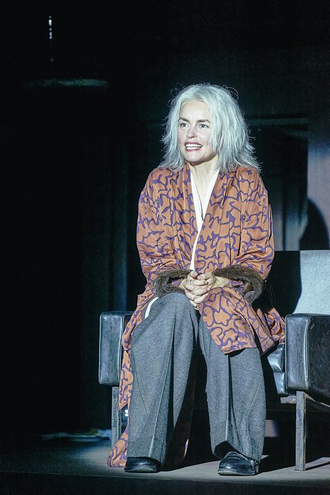 Aufzeichnungen aus dem Kellerloch, Barbara Frey, Nina Hoss