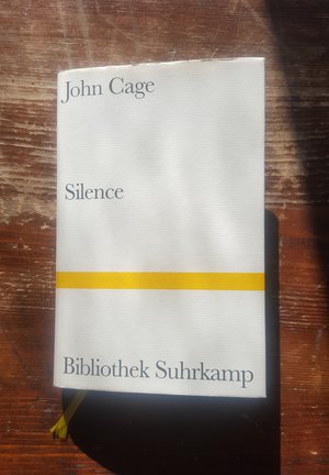 Cover von John Cages "Silence".