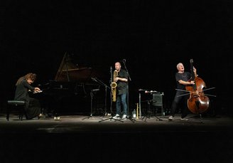 Jordina Millà, Barry Guy und Mats Gustafsson, MaschinenHausMusik