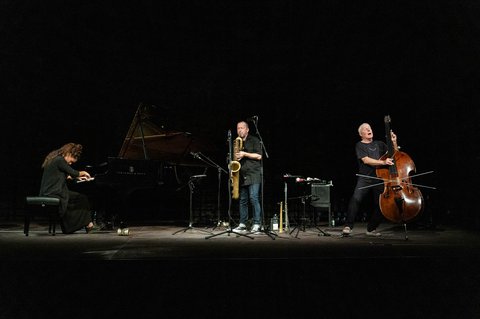 Jordina Millà, Barry Guy und Mats Gustafsson, MaschinenHausMusik
