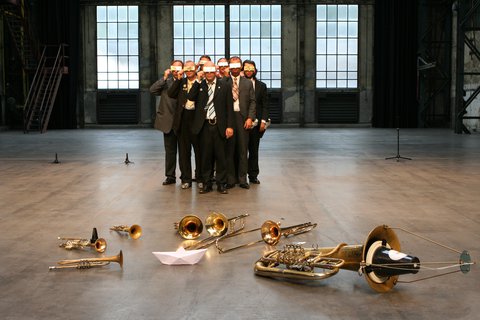 Mnozil Brass: »Das Trojanische Boot«, Jahrhunderthalle Bochum, 2005